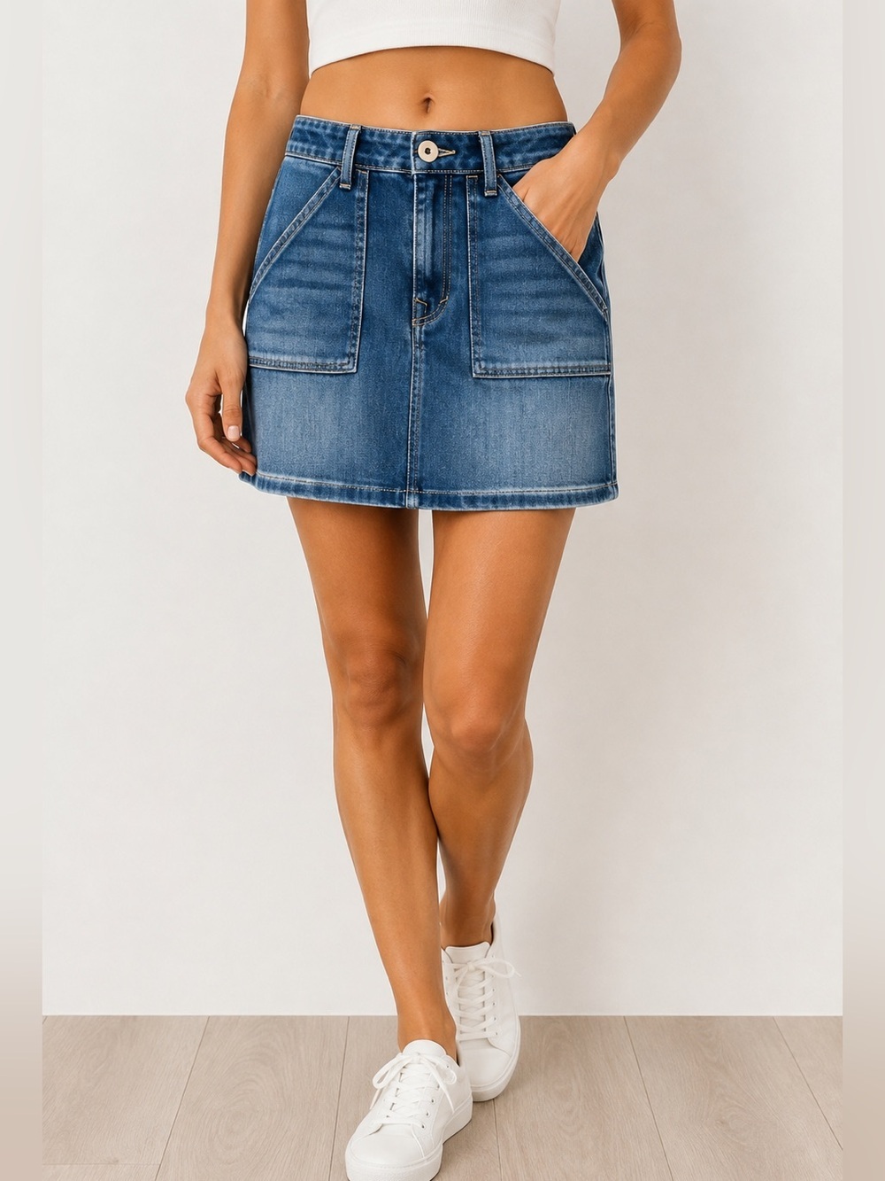Vineyard Vines Faded Denim Utility Pocket Mini Skirt Size 25 - Picture 1 of 9
